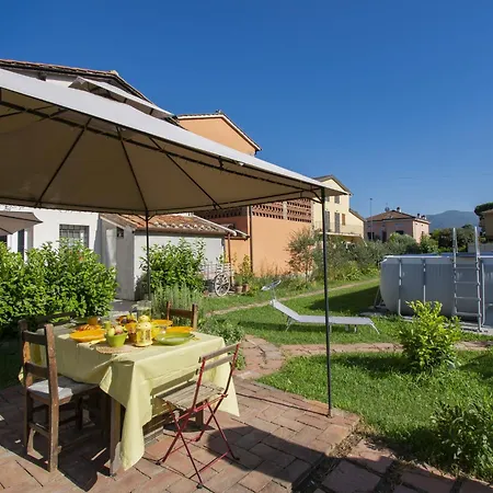Pinot By Interhome * Lucca